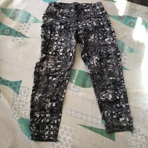 NWOT Calvin Klein Performance Quick Dry Capri Pant
